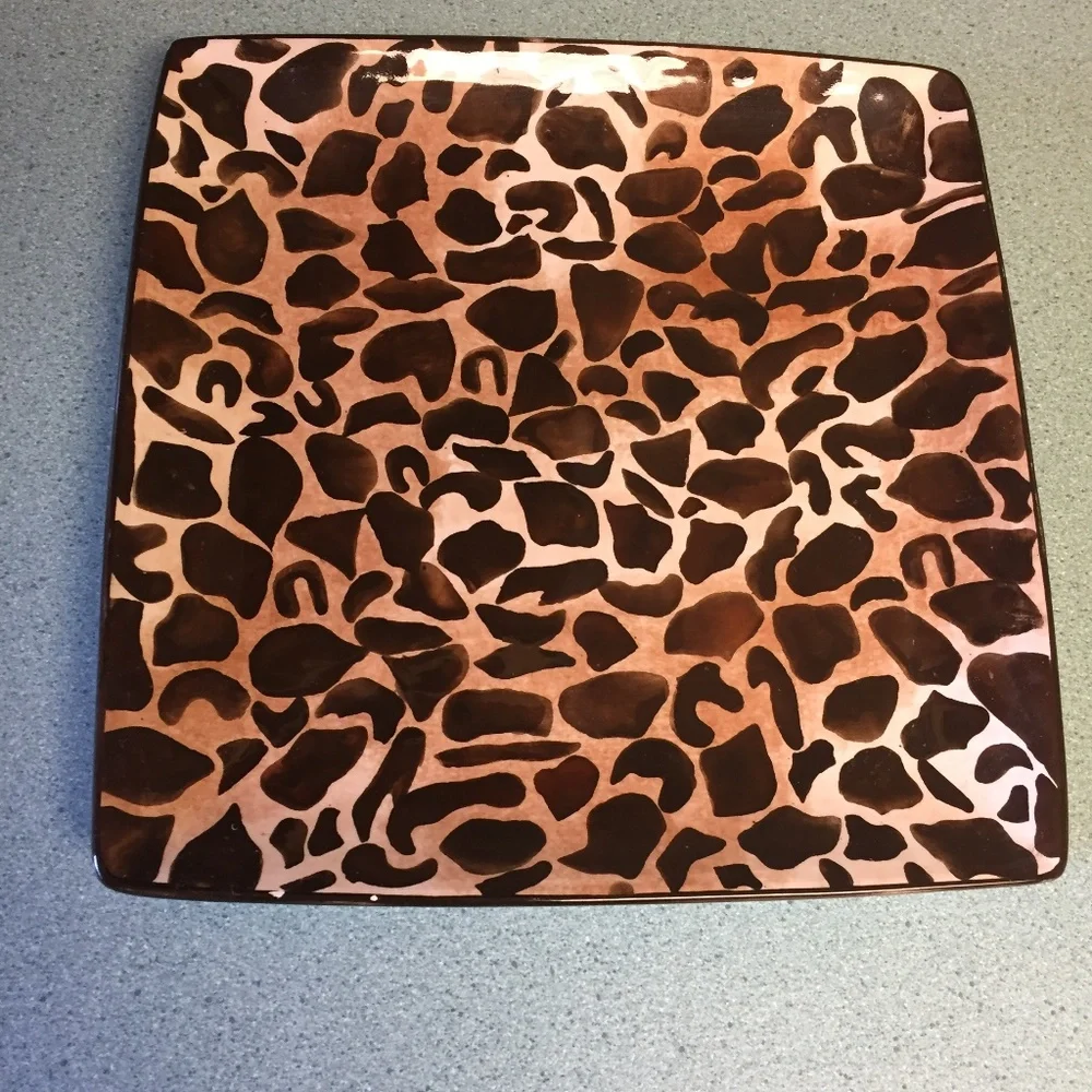 vintg WILD THING COLLECTION  ANIMAL PRINT 10.75